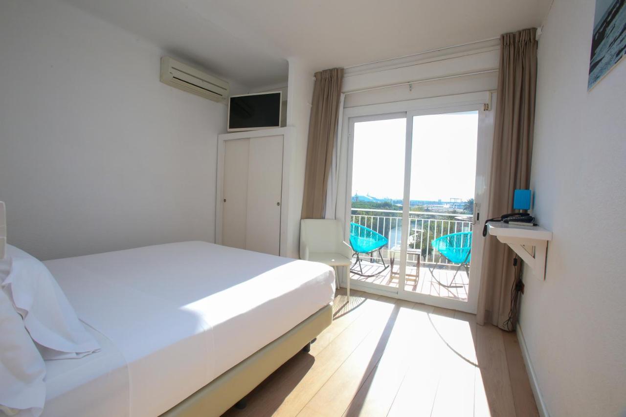 Solvi Hotel - Adults Only Виланова-и-ла-Желтру Экстерьер фото
