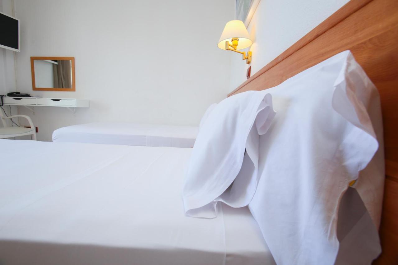 Solvi Hotel - Adults Only Виланова-и-ла-Желтру Экстерьер фото