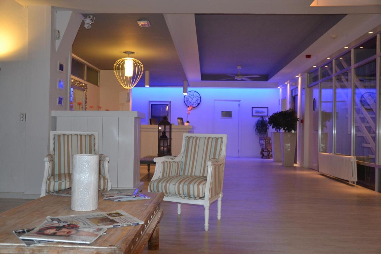 Solvi Hotel - Adults Only Виланова-и-ла-Желтру Экстерьер фото
